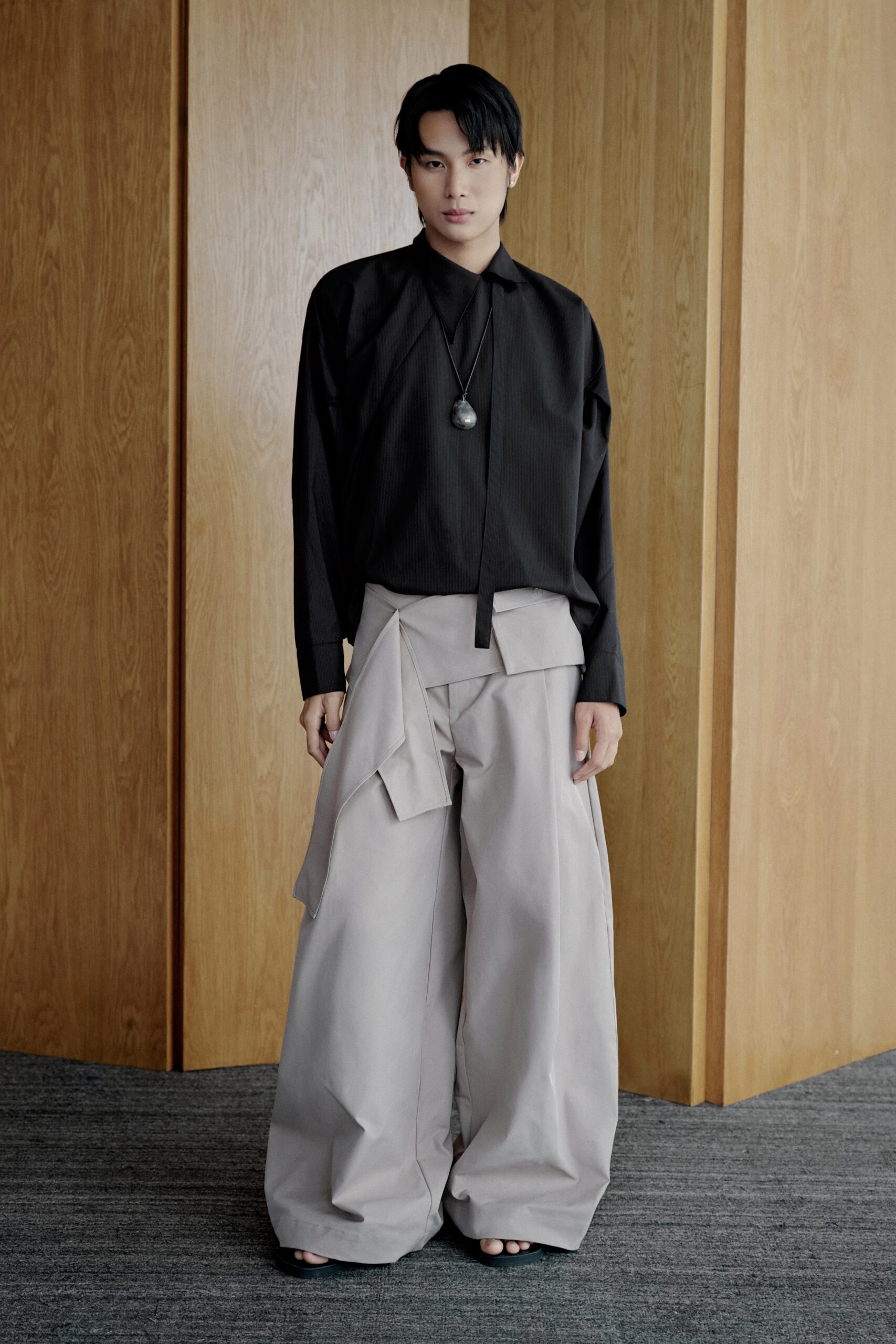 BELTED TROUSERS