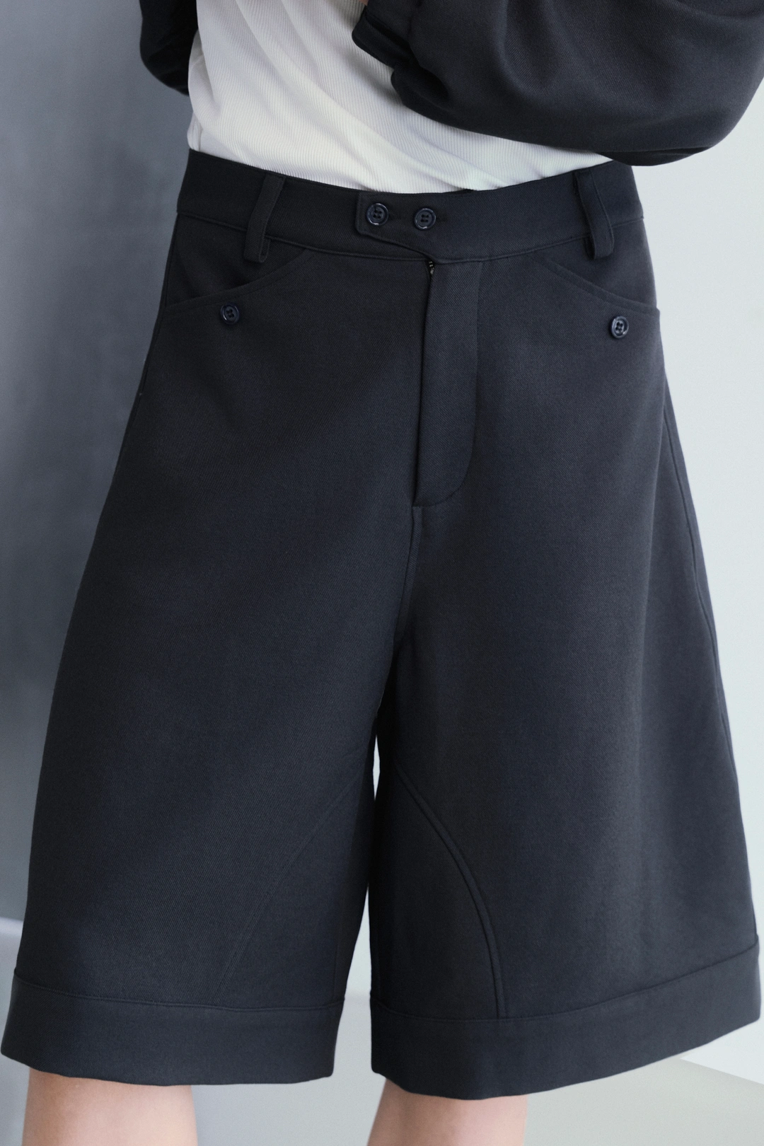 TAB SHORTS